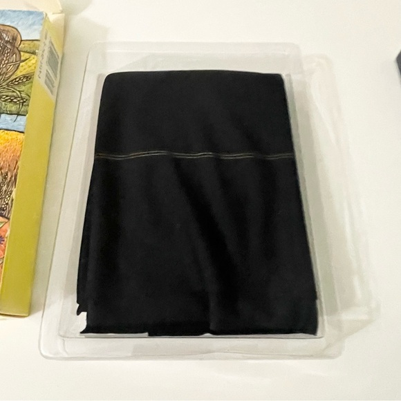 Mythic Tarot Guidebook Card Deck & Cloth Juliet Sharman-Burke Tricia Newell - Picture 12 of 16